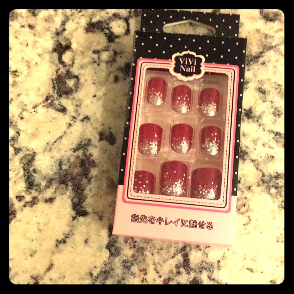 Red Fake nails